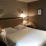 Hotell The Originals Boutique, La Colonne De Bronze,