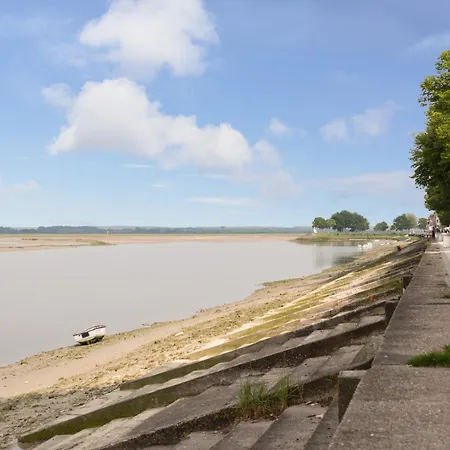 Hotell The Originals Boutique, La Colonne De Bronze, 3*