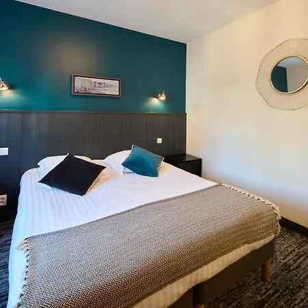 The Originals Boutique, La Colonne De Bronze, 3*