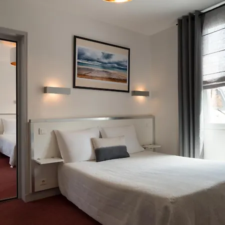 The Originals Boutique, La Colonne De Bronze, Hotell