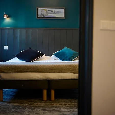 The Originals Boutique, La Colonne De Bronze, Hotel Saint-Valery-sur-Somme
