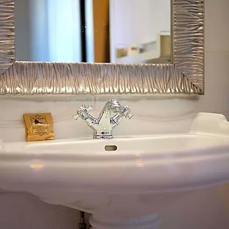 The Originals Boutique, La Colonne De Bronze, Saint-valéry-sur-somme Hotel
