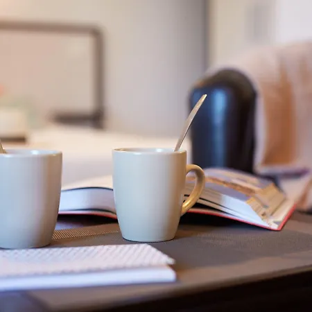 Hotel The Originals Boutique, La Colonne De Bronze, 3*