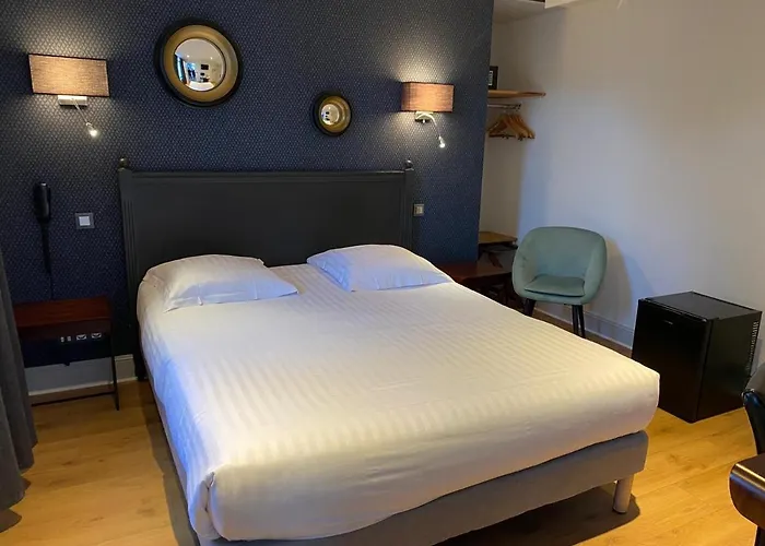 The Originals Boutique, La Colonne De Bronze, Saint-Valery-sur-Somme