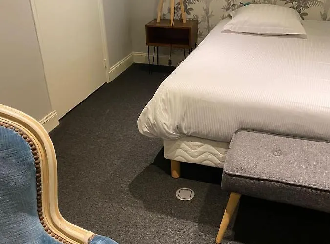 The Originals Boutique, La Colonne De Bronze, Hotel