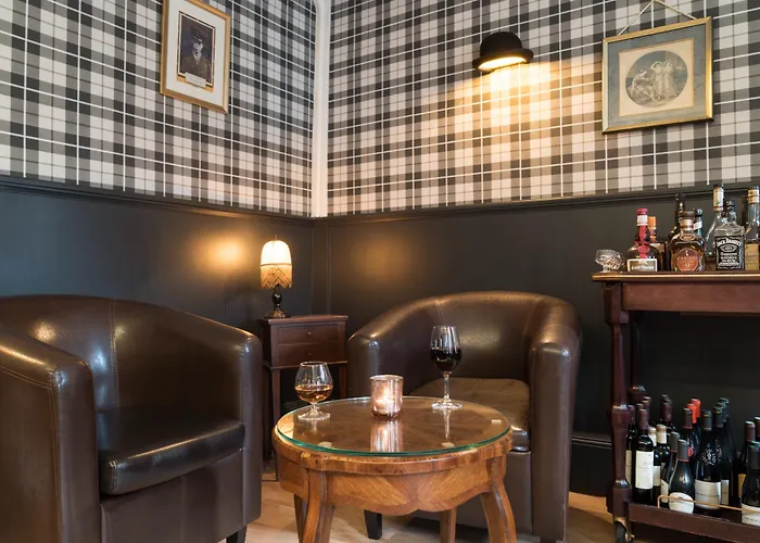 The Originals Boutique, La Colonne De Bronze, Hotel 3*