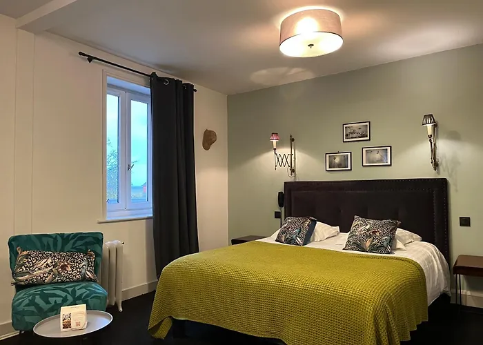 Hotel The Originals Boutique, La Colonne De Bronze, Saint-Valery-sur-Somme