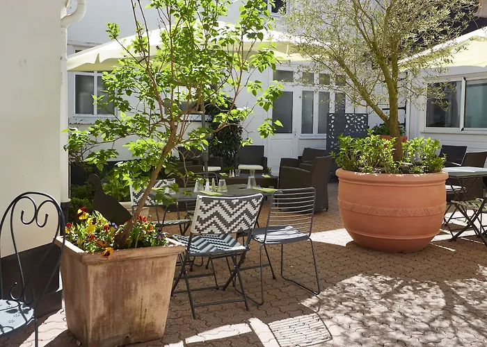 The Originals Boutique, La Colonne De Bronze, Saint-Valery-sur-Somme